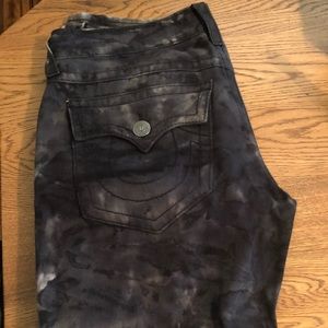 True Religion Men’s Ricky Style Jeans Black Camo